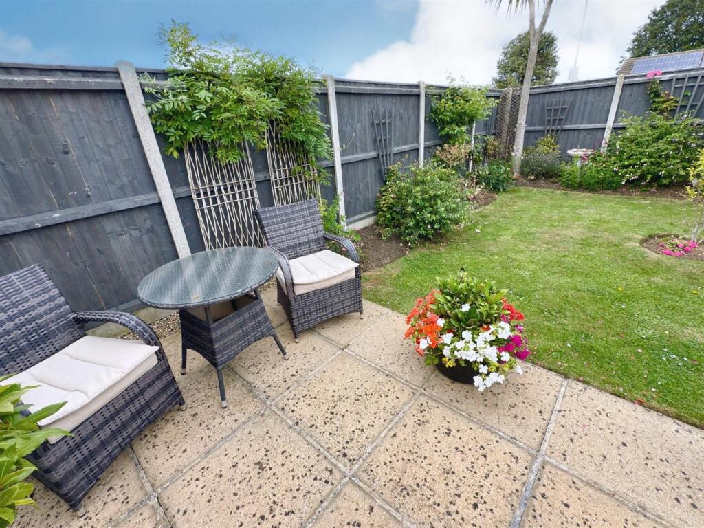 Outside Seating Area.jpg
