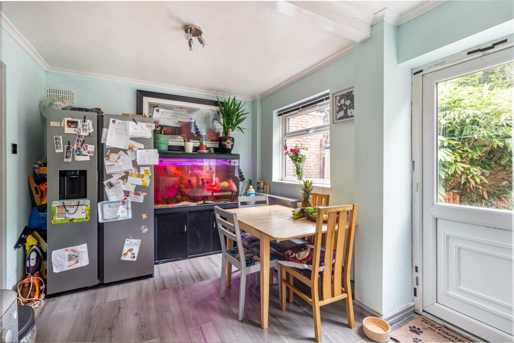 Kitchen-3.jpg