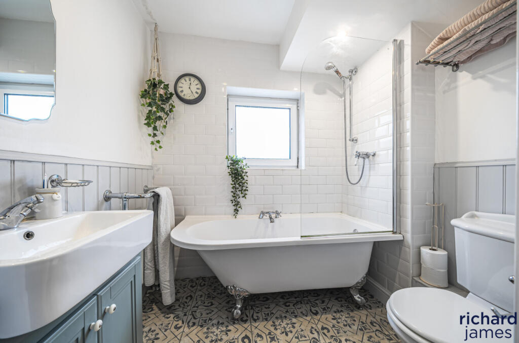 ff0b50c0-4970-442...