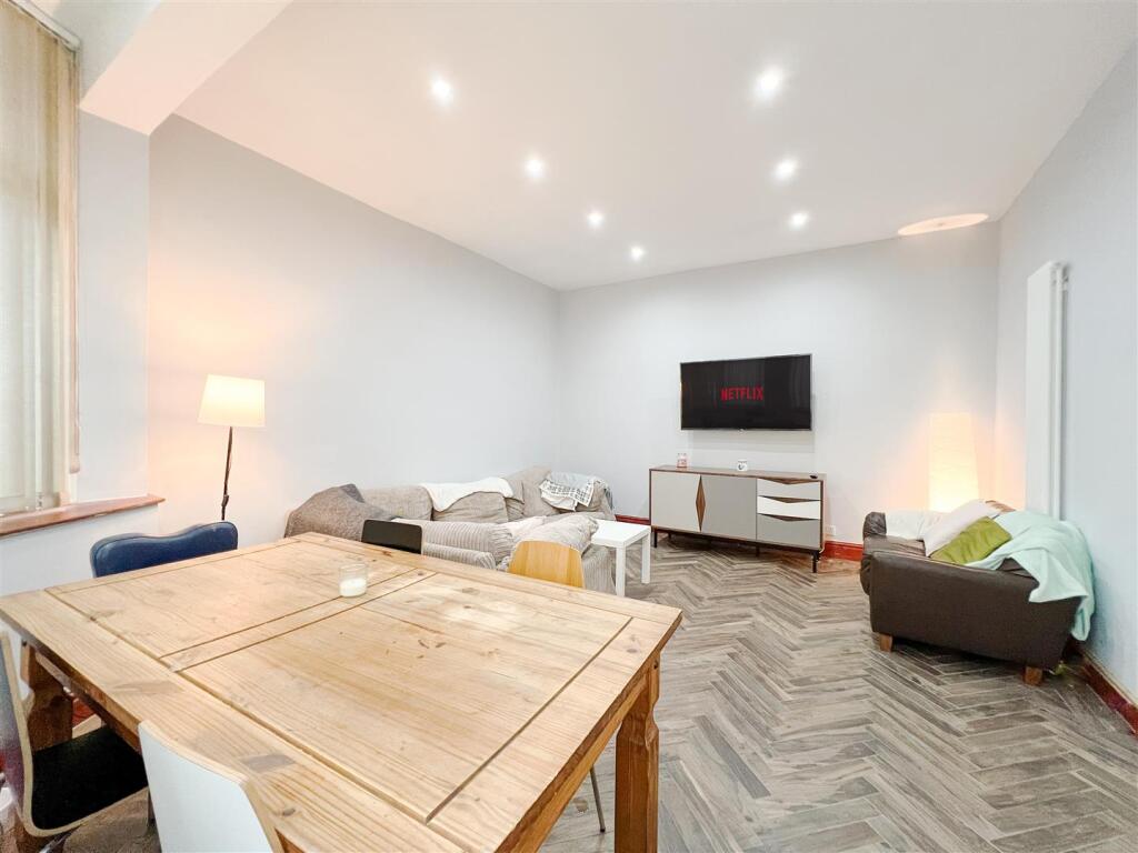 IMG_7067 Netflix.jpg