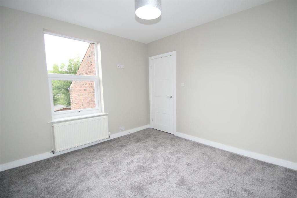 Bedroom 2 Aspect 2.jpg