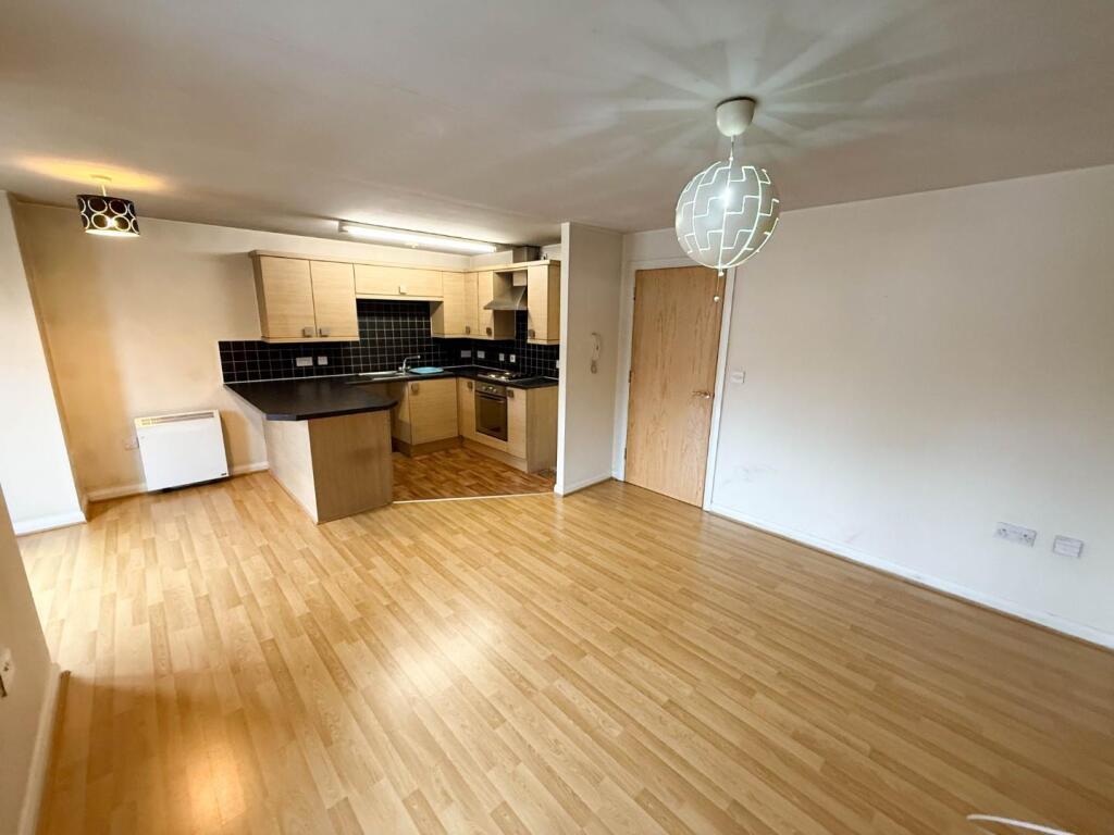 Lounge/Kitchen