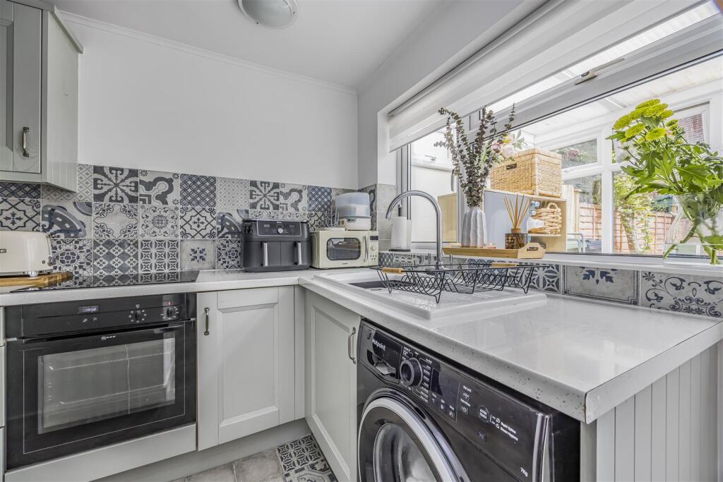 23 Leopold Street, Southsea-PorticoMarketing-SoldB