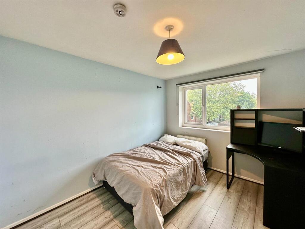 WhatsApp Image 2025-09-16 at 11.03.15_2e00639a.jpg