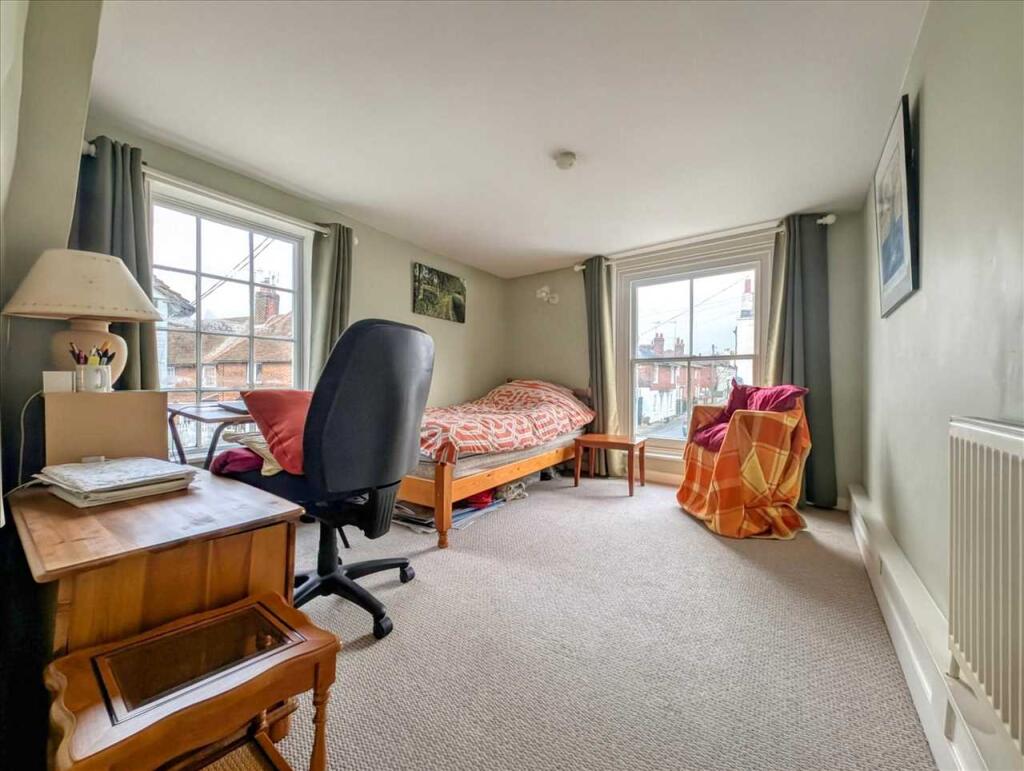 Bedroom 3 / Study