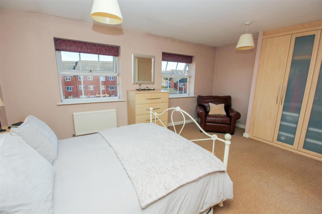 Master Bedroom.jpg
