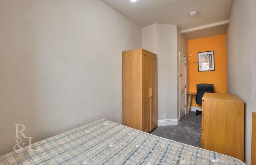 18 Rushworth Avenue (11).jpg