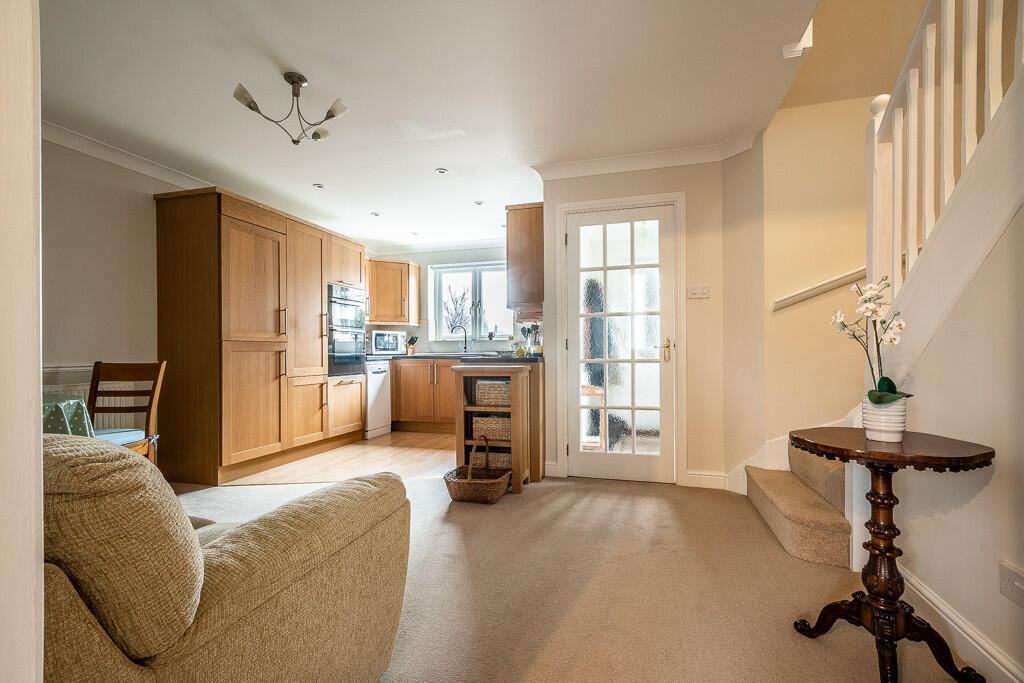 14 Orchard Way - ...