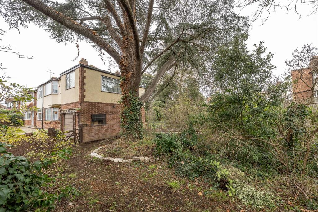Waterhall Avenue, E4