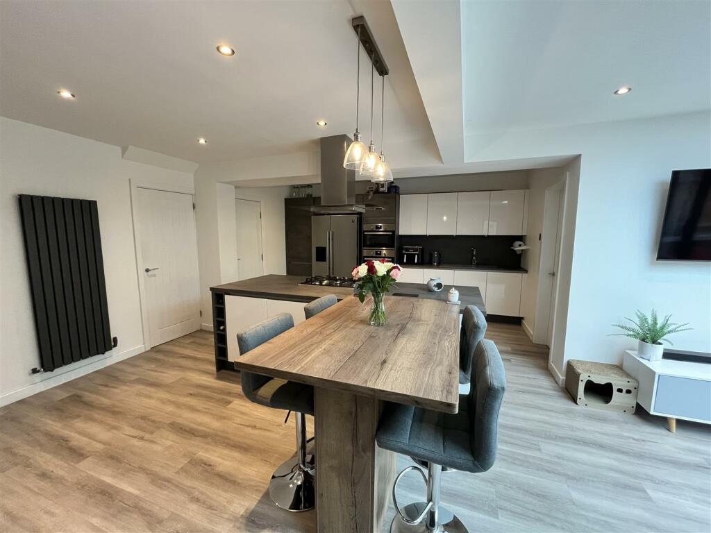 Open Plan Kitchen, Dining &amp; Sitting Room