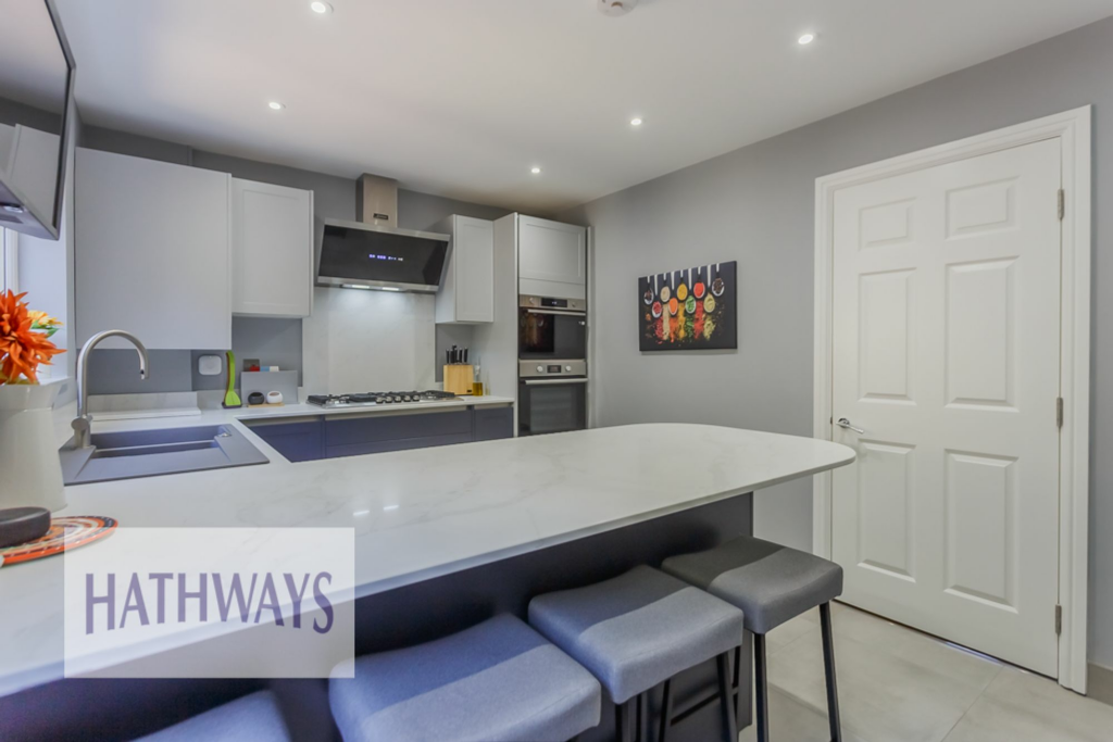 Fitted kitchen/diner