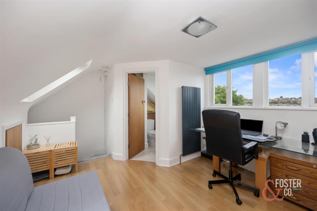 Mile Oak Road 160-011.jpg