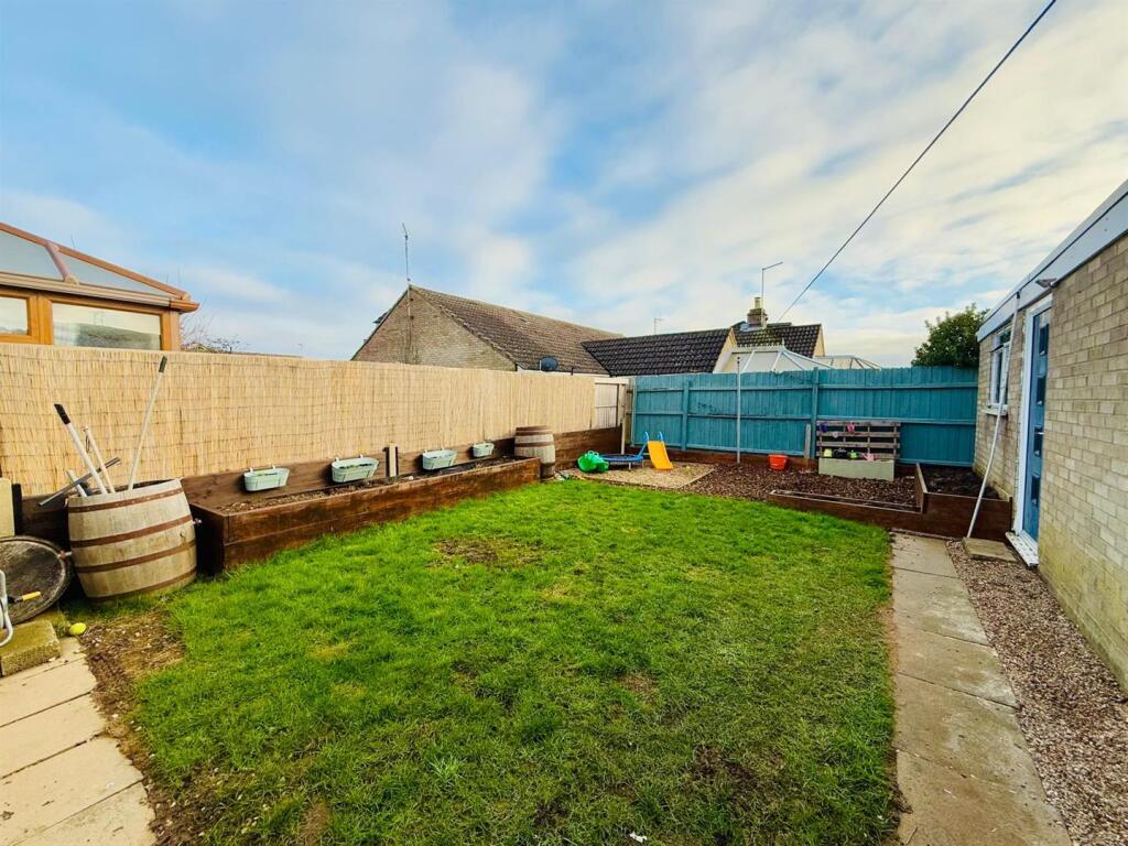 WhatsApp Image 2025-01-14 at 16.09.05 (9).jpeg