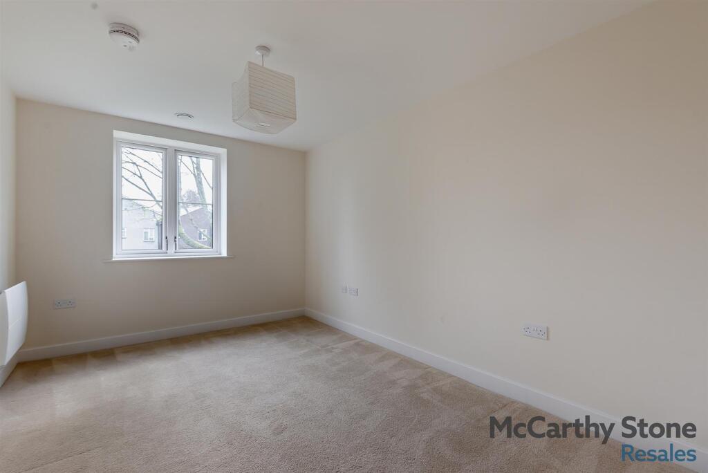 8641950-interior04-800.jpg