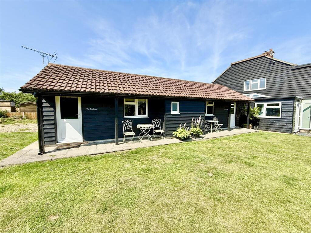 The Mooring &amp; The Boathouse