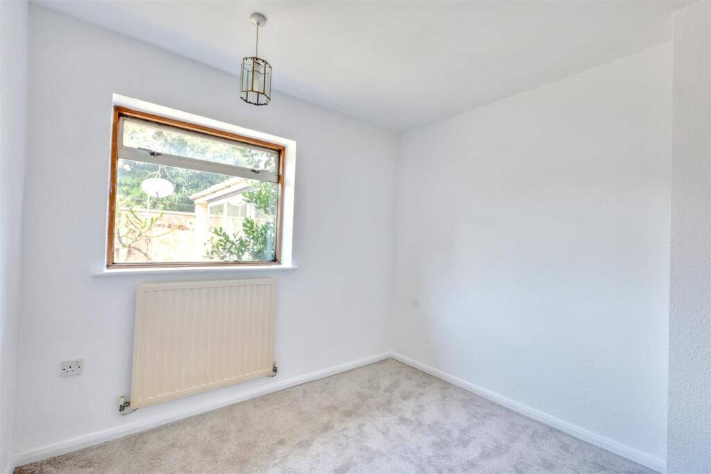 Bedroom 2.jpeg