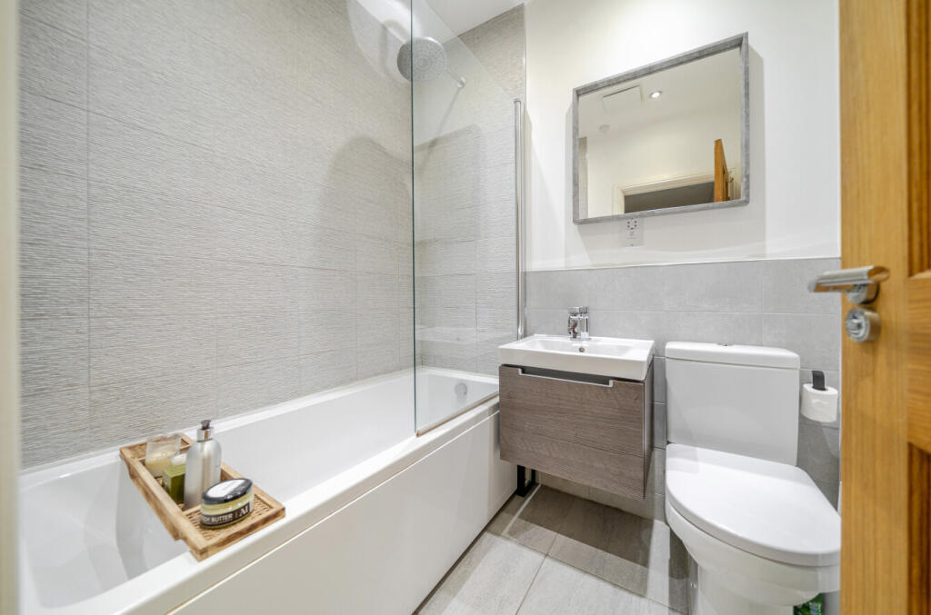 1324763-19-686e7b...