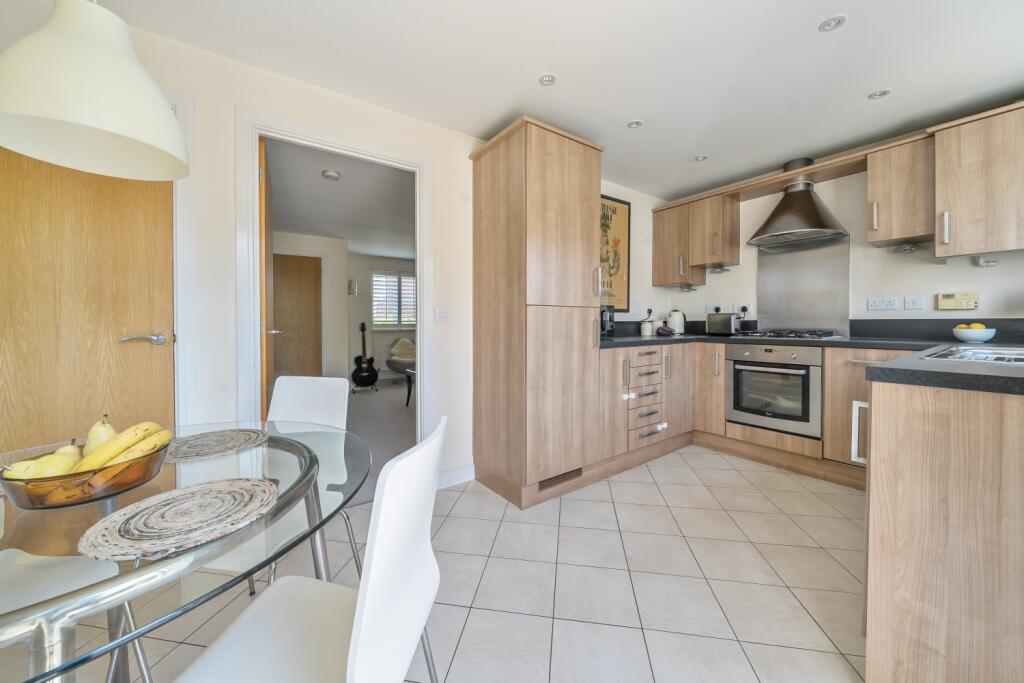 EweMove Basingstoke Estate Agents 