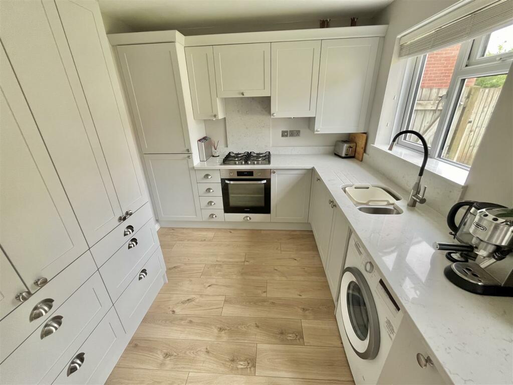 Dining Kitchen Aspect 2