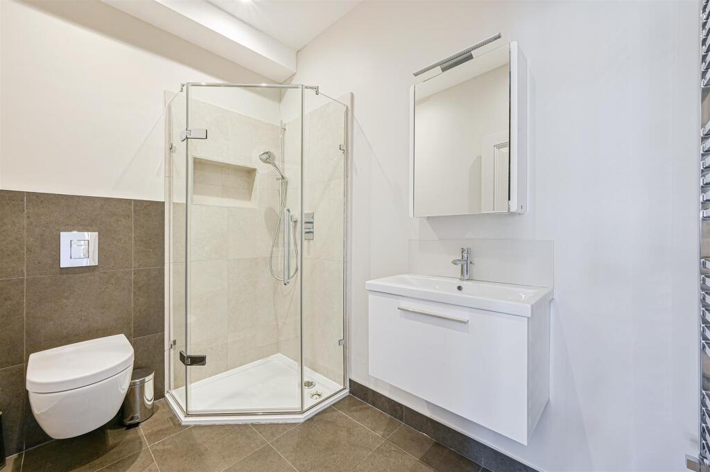 LANCASTER ROAD, 33 (17).jpg