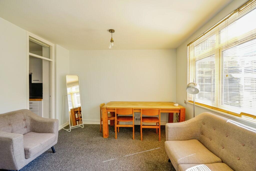 Living / Dining Room