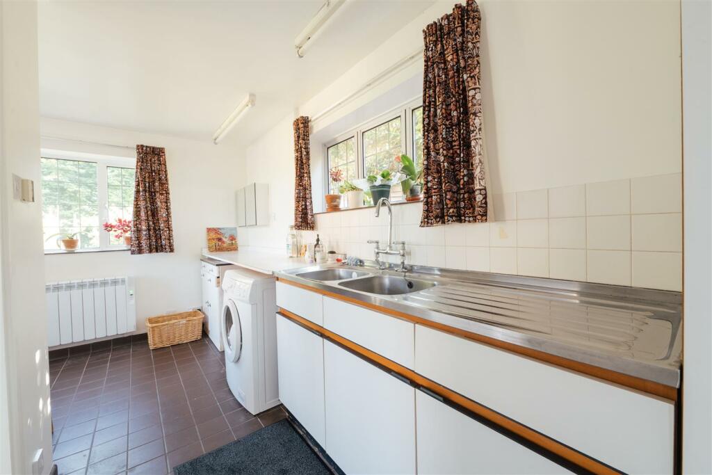 31 Benslow Rise, Hitchin-14.jpg