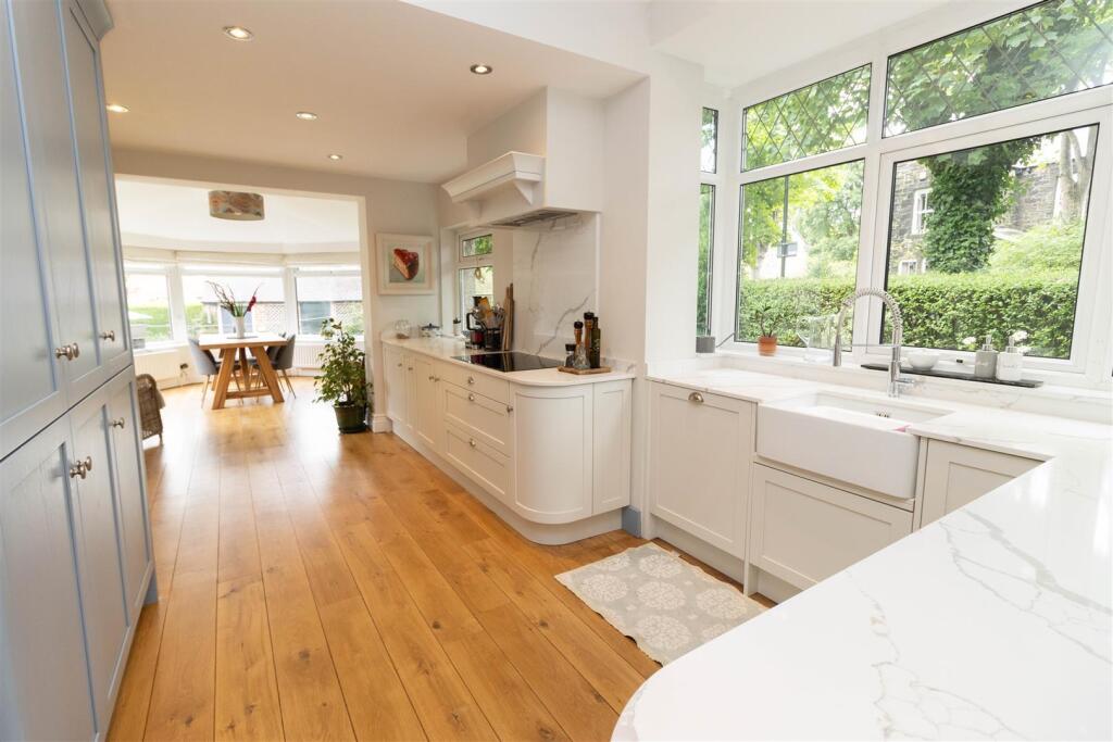 Kitchen/Conservatory