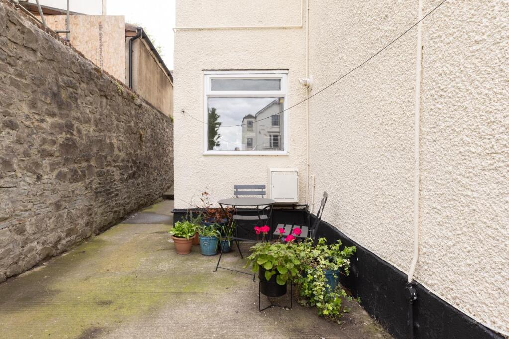 Flat 1, 17 Sydenham Hill, BS6-19.jpg