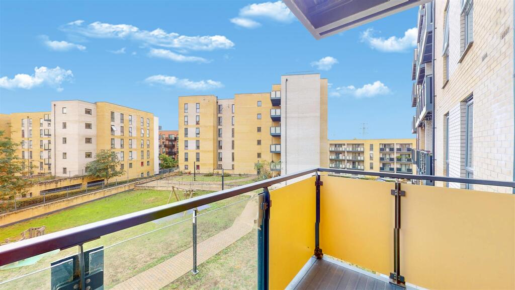 Flat 38, Cornelius House - oS7RHGneXkCe0h88C3Sl.jp