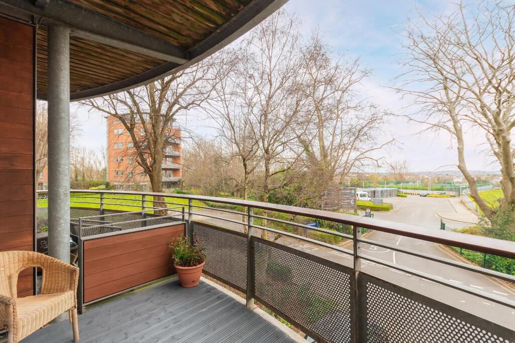 0G4ARD - Balcony B.jpg