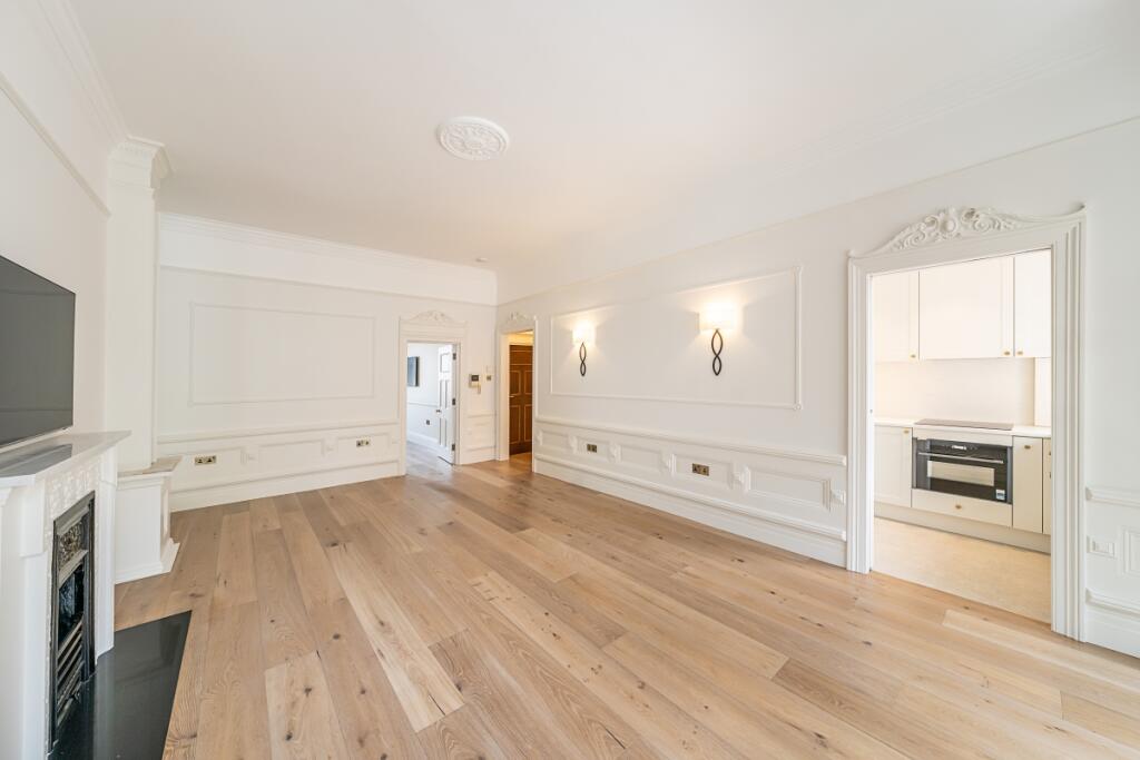 Flat-3-37-Sloane-...