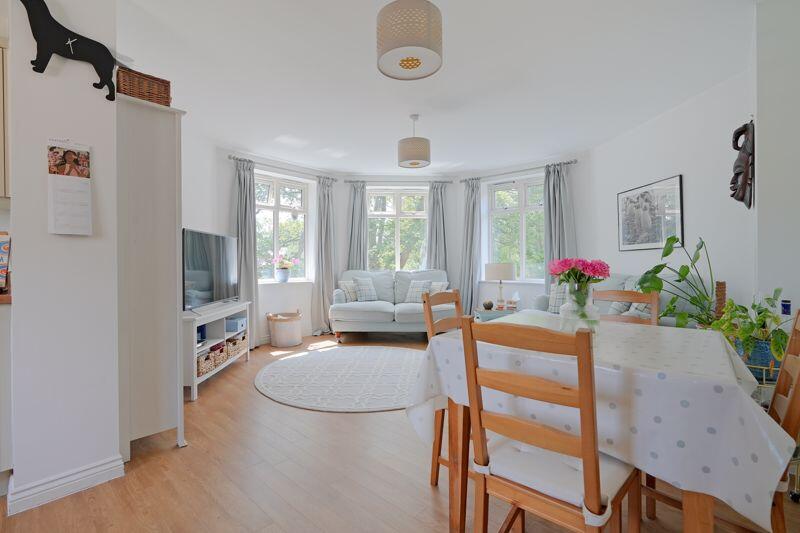 Open Plan Living / Dining 