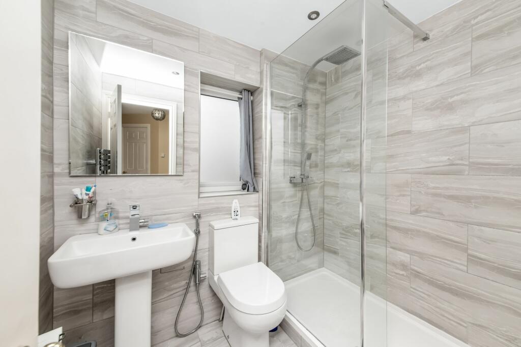 HOUSE BATHROOM
