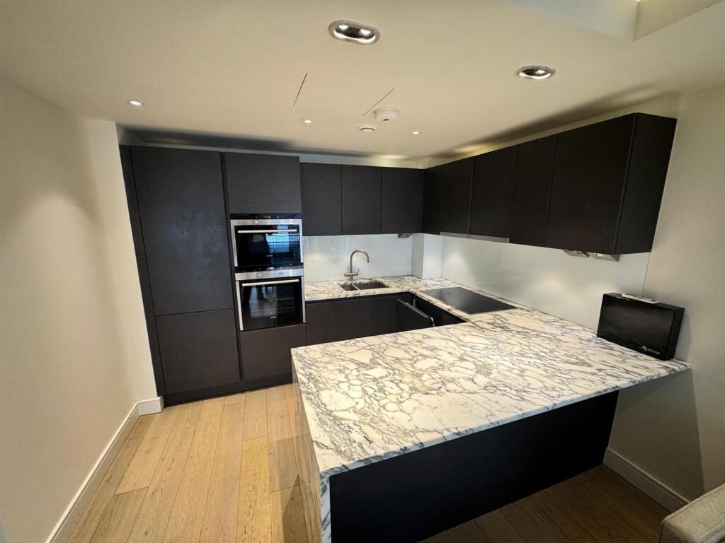 WhatsApp Image 2025-10-15 at 15.05.04 (4).jpeg