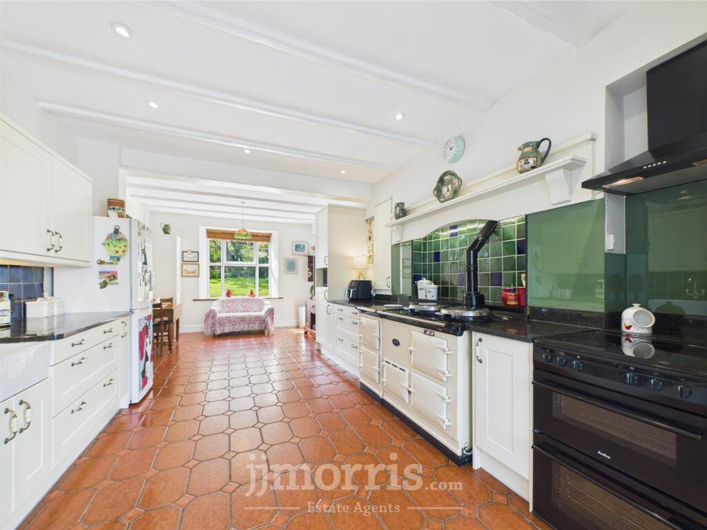 Kitchen/Breakfast Room
