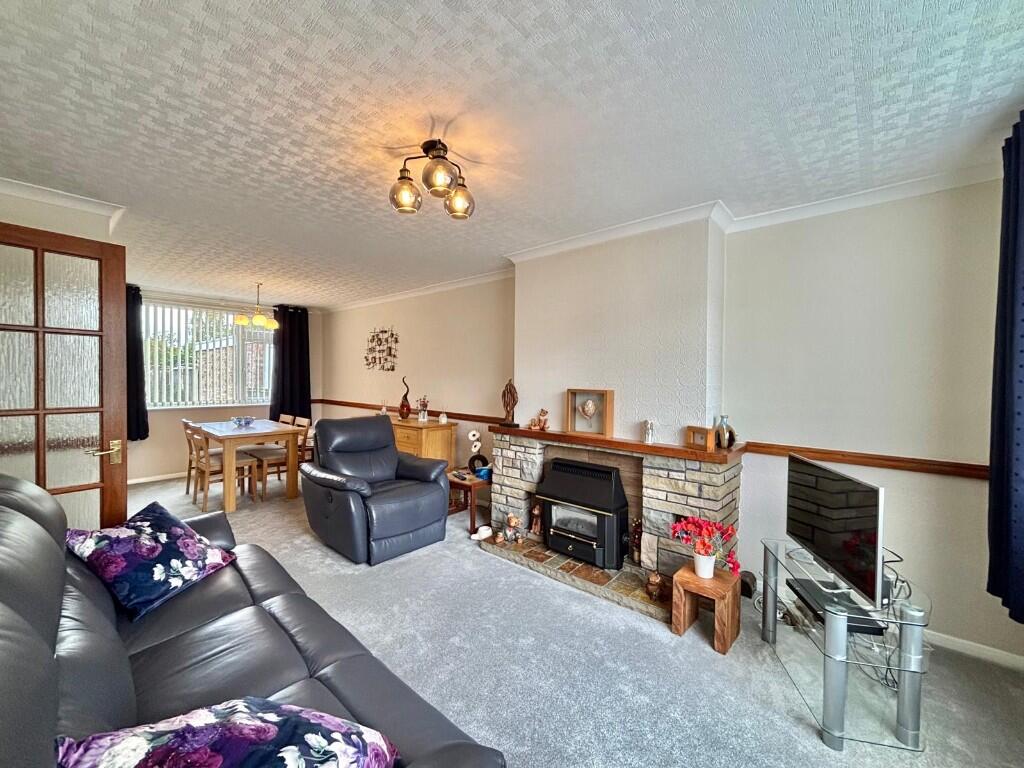 Living/Dining Room