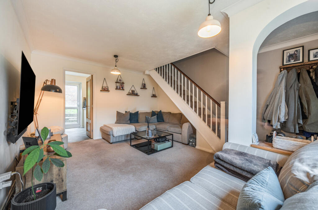 1364691-15-68e8e4...