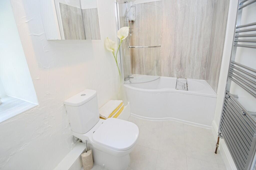 f2232c43-Bathroom