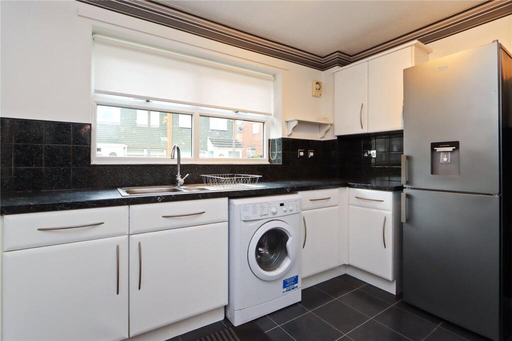 Kitchen Pic 2