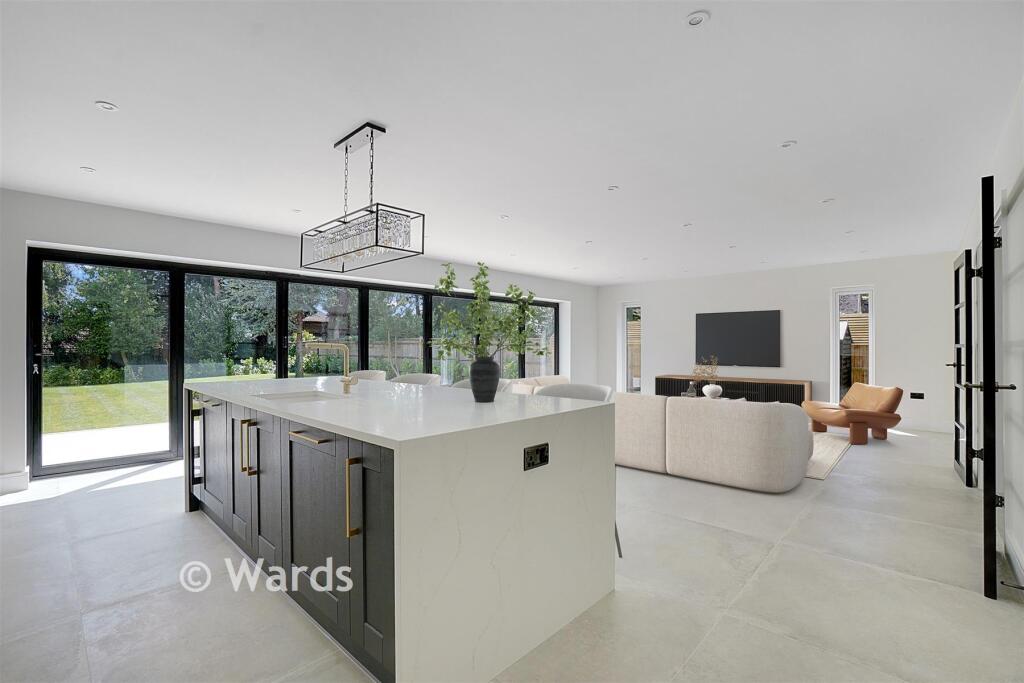 Kitchen/Dining/Family Room (Stage)