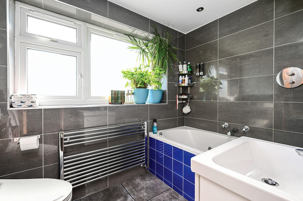 243 Beaulieu Gard...