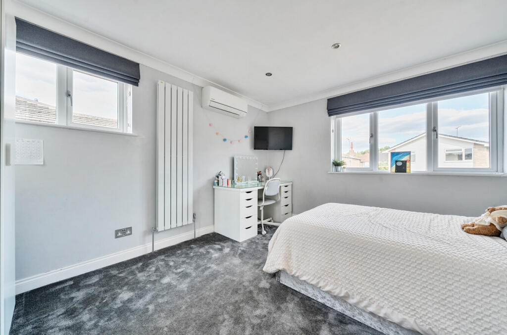 1320611-18-6866c6...