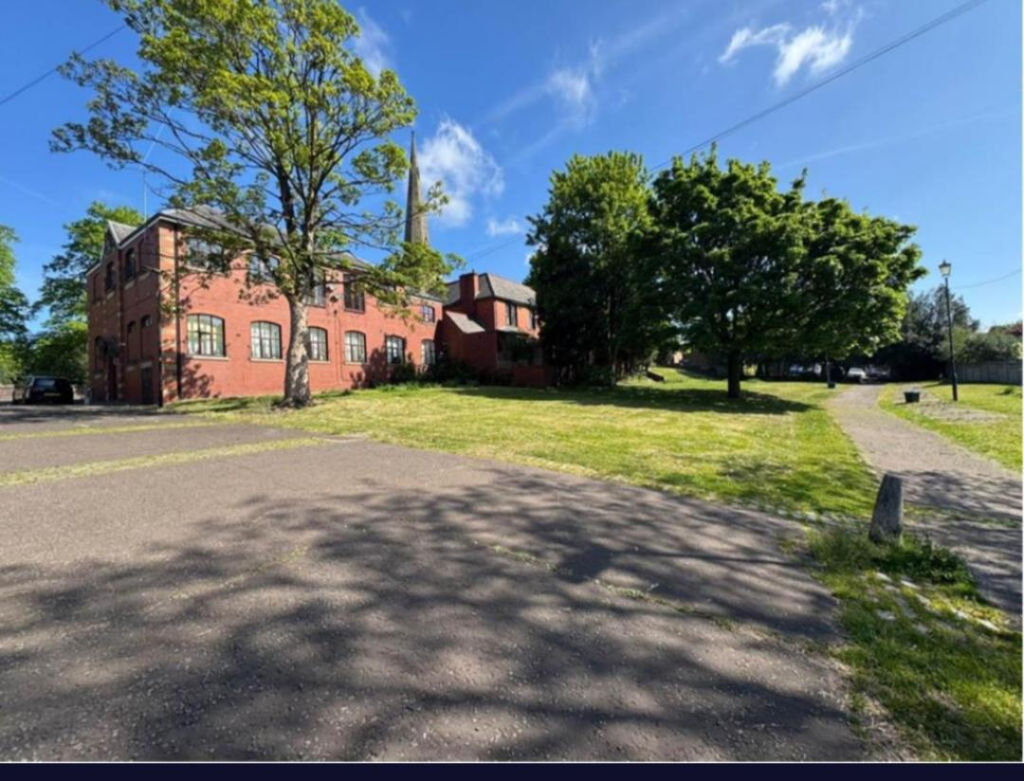 ADAM WARD OWN PHOTO.png