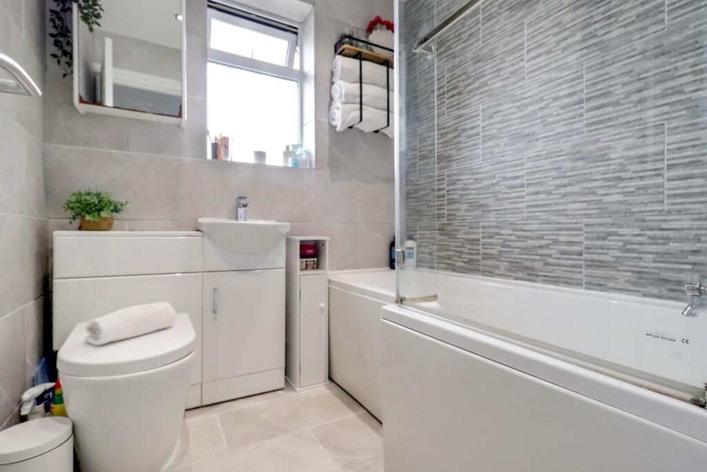 19- Rob Hammond EweMove Pontefract