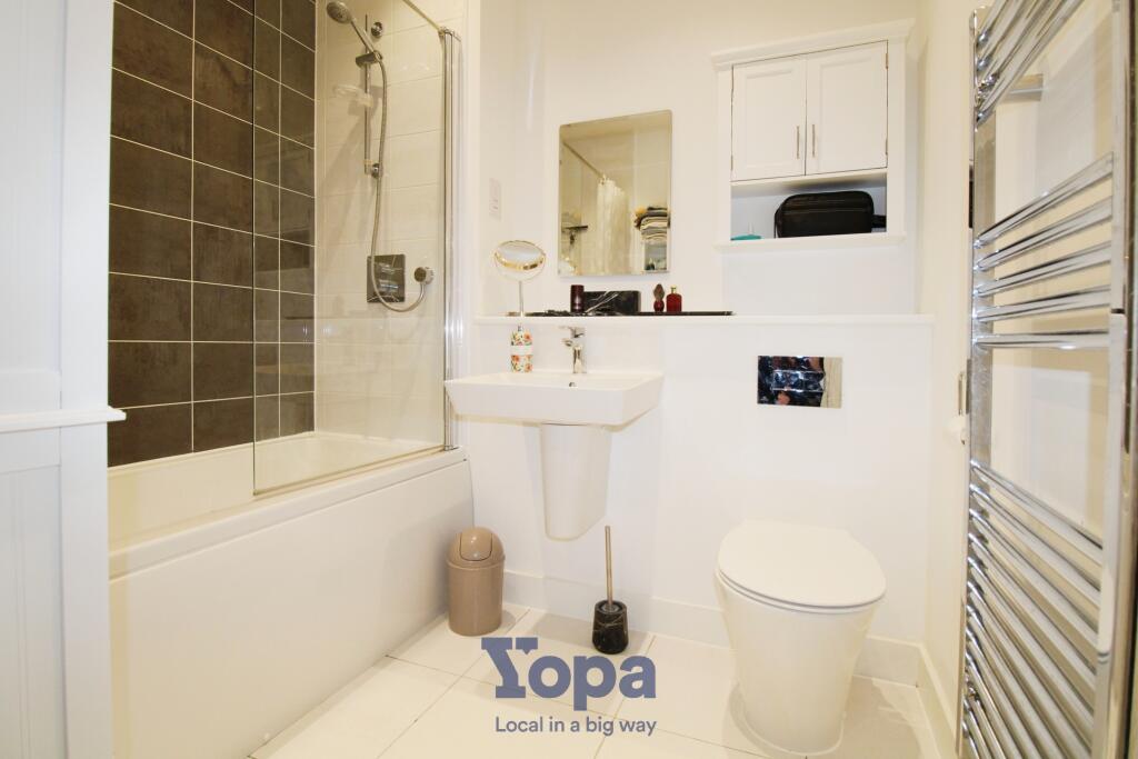 Main Bathroom