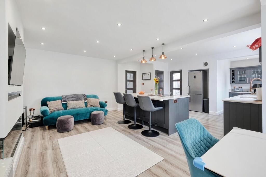 Kitchen/Diner/Family Room