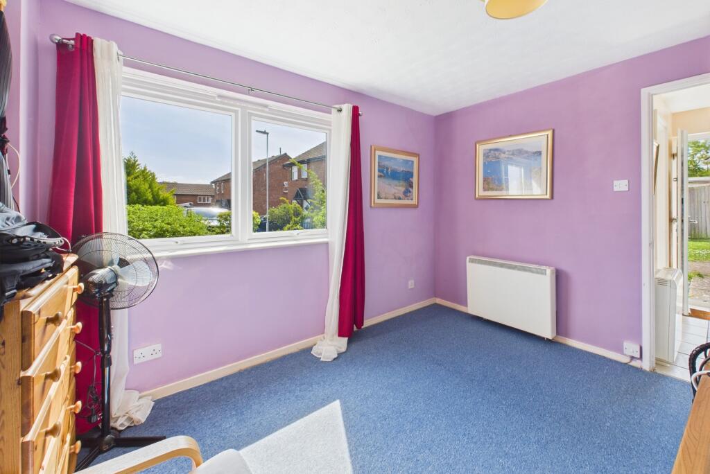 CAM02545G0-PR0394-STILL009