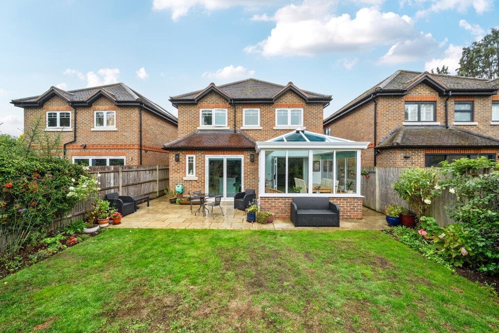 1362581-21-68dfb8...