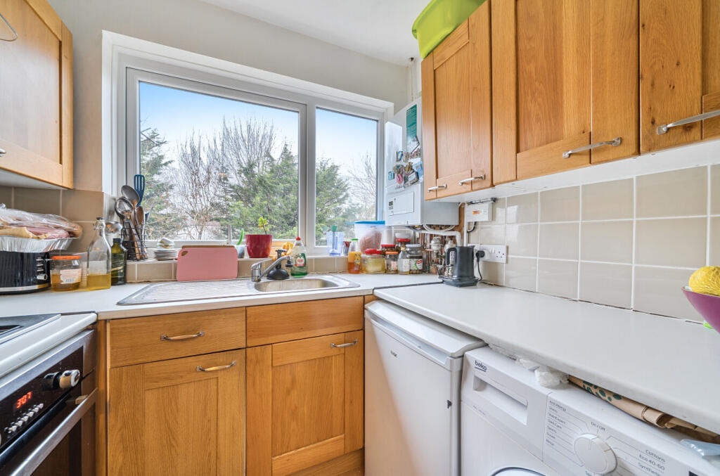 1385378-11-6931d2...