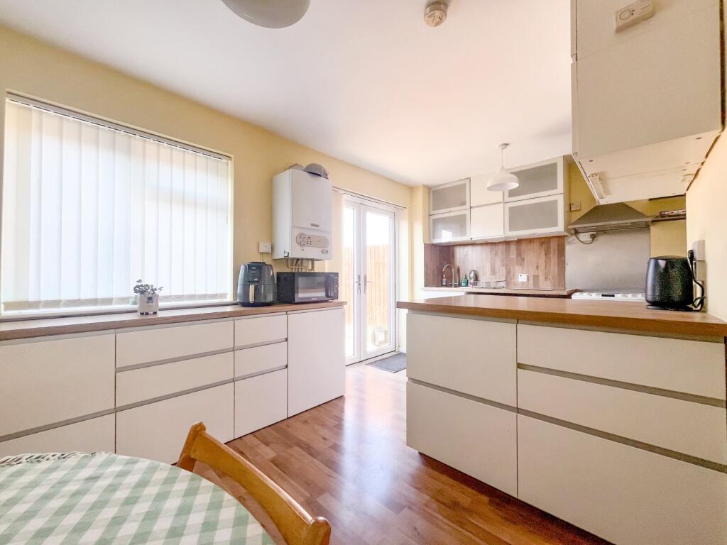 Kitchen/Dining